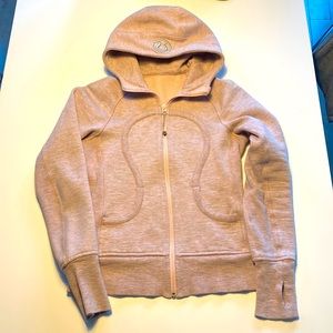 Size 4 lilac Color lulu scuba hoodie gently used.